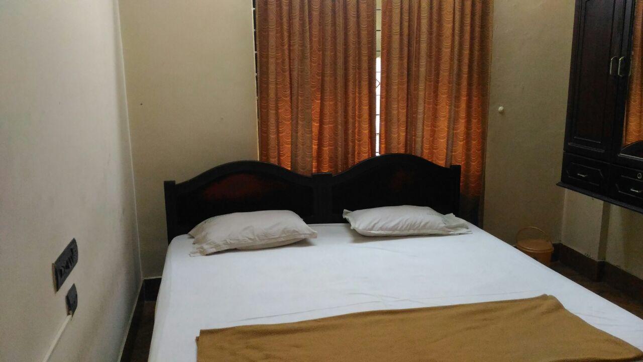 Poonthanam Guest House Guruvayur Ngoại thất bức ảnh