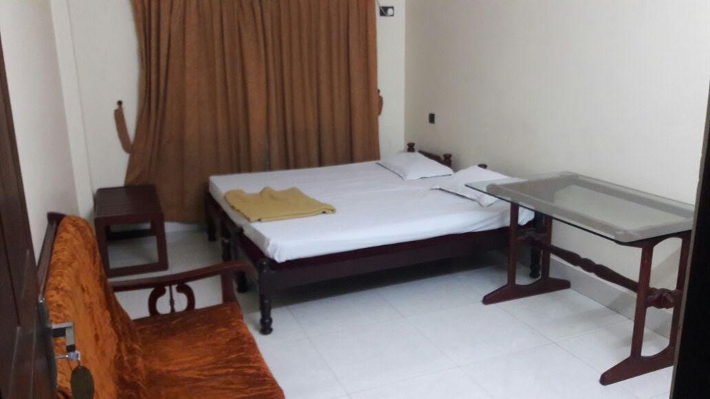 Poonthanam Guest House Guruvayur Ngoại thất bức ảnh